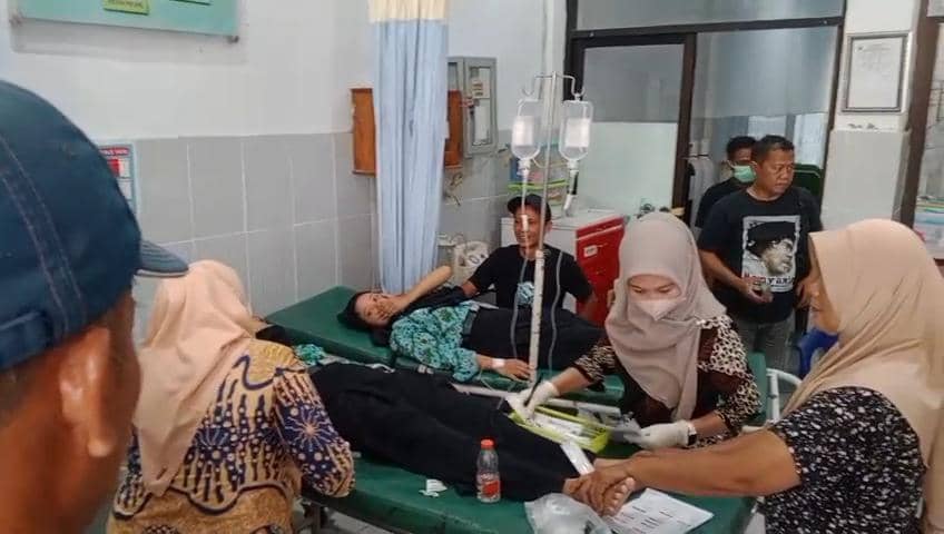 Siswa SMPN Kabuh Jombang Diduga Keracunan Usai Santap MBG Menu Udang