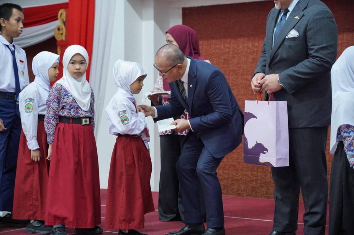 Menteri P2MI: Negara Hadir untuk Anak Pekerja Migran di Malaysia