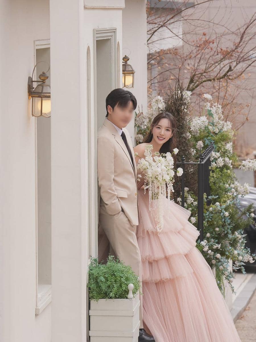 Minhee Stellar dan pasangan