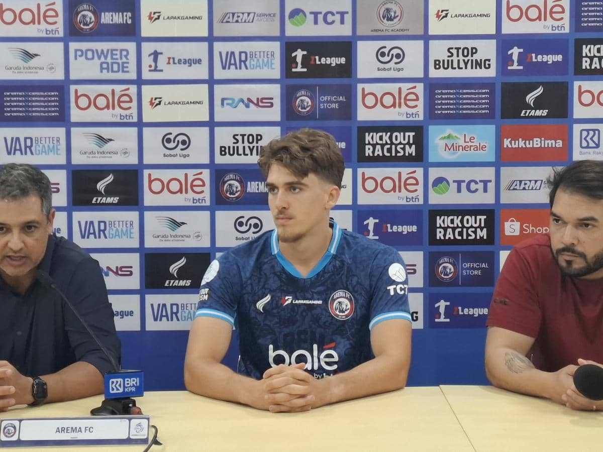 Potret striker Arema FC Mauro Zijlstra yang diabadikan oleh fotografer IDN Times, Rizal Adhi Pratama.