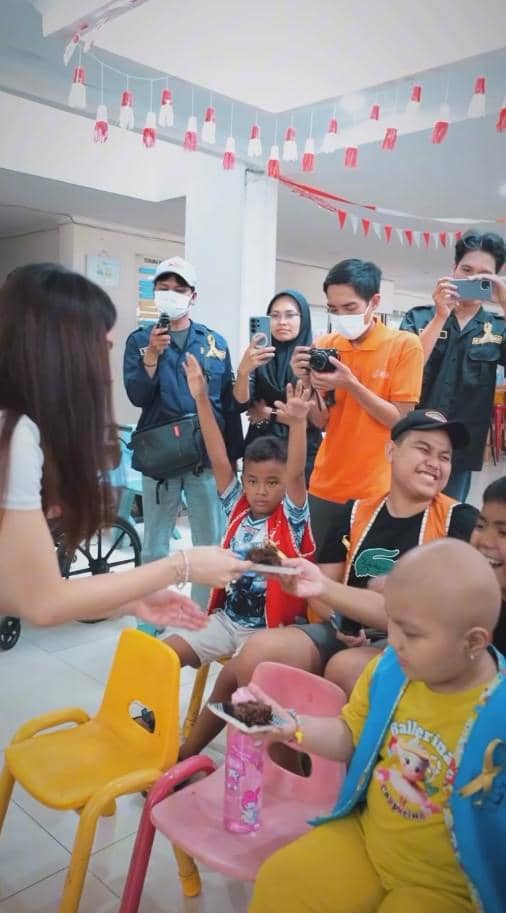 Sarwendah Rayakan Ultah ke-37 di Yayasan Kanker Anak (instagram.com/sarwendah29)