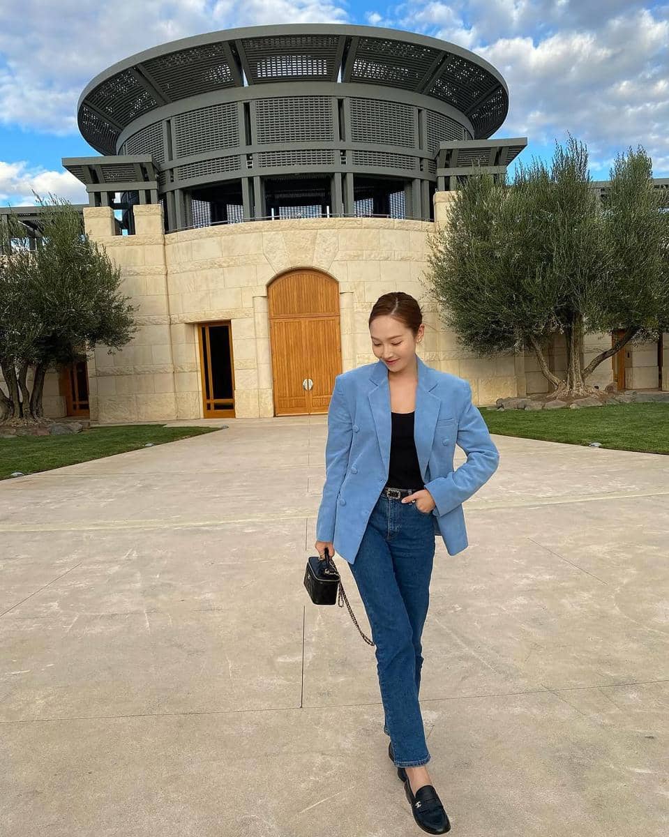 inspirasi gaya layering ala Jessica Jung