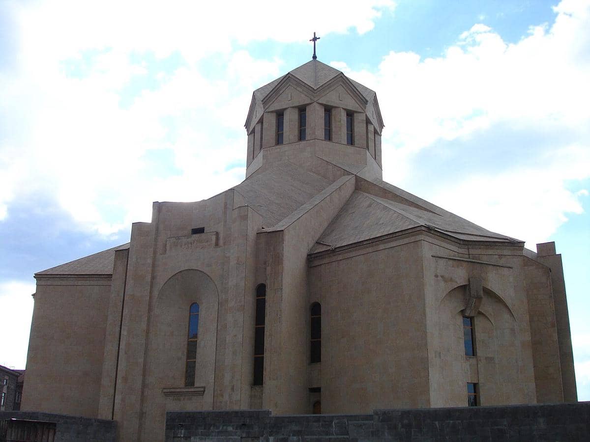 potret Katedral Yerevan
