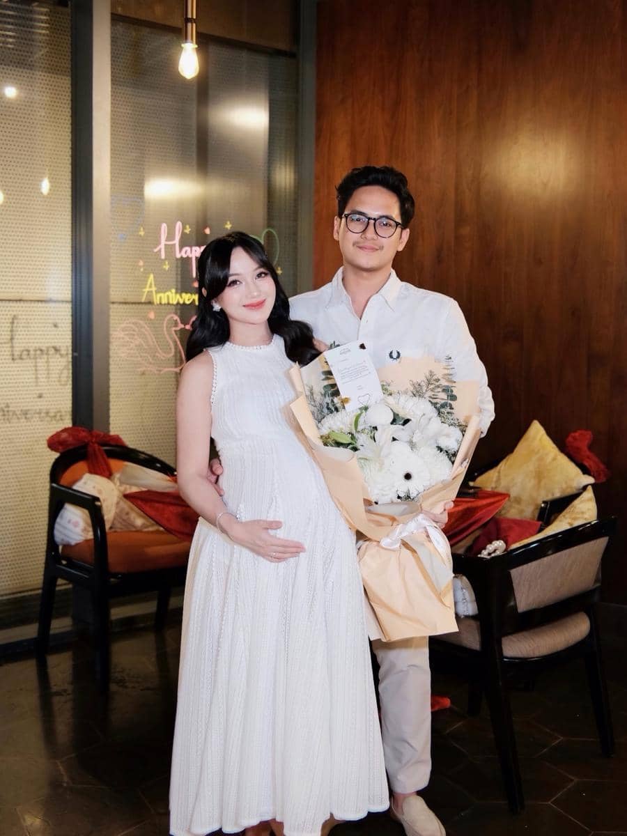 OOTD bumil ala Nanda Arsyinta
