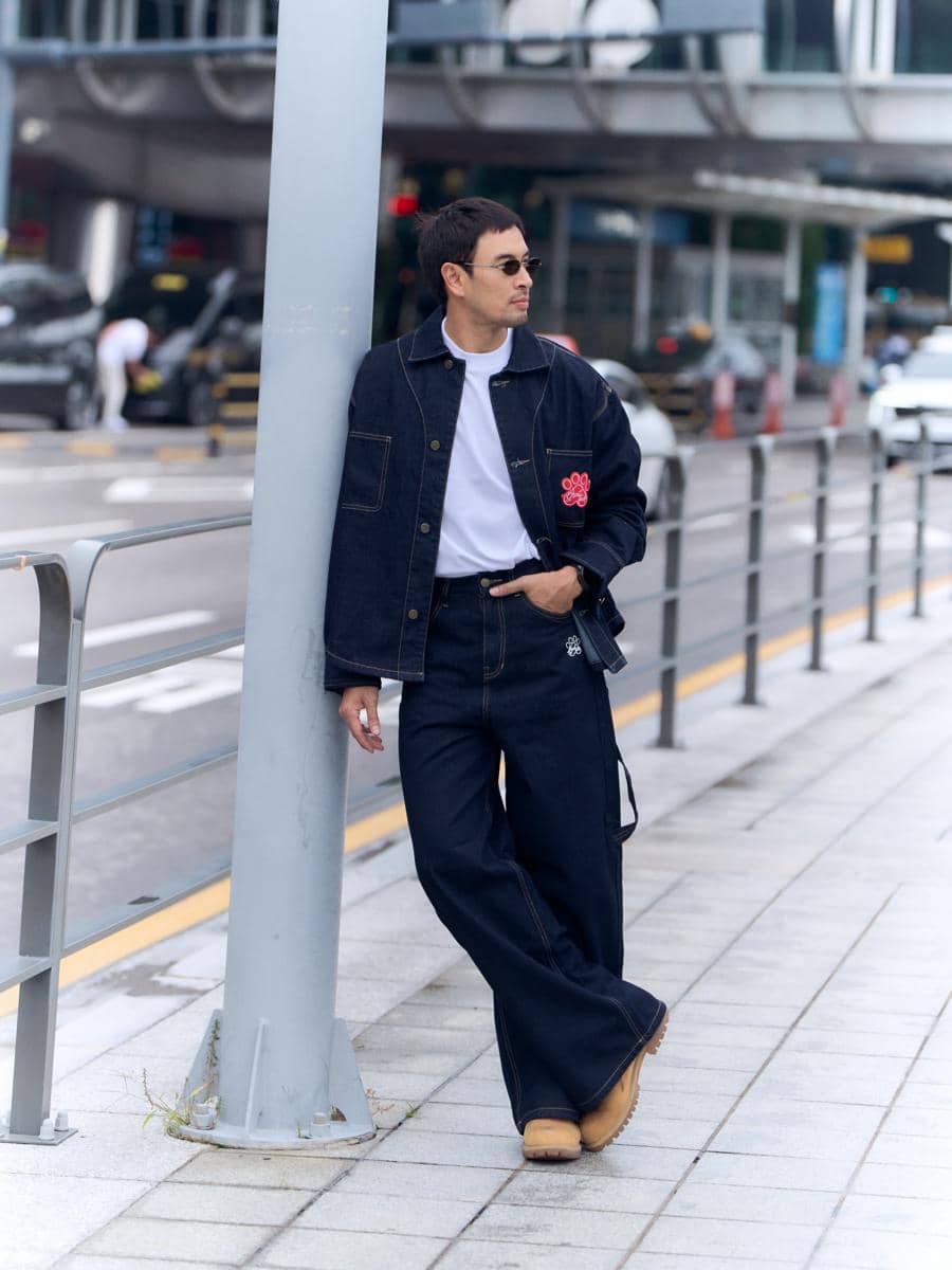 OOTD Pakai Sepatu Suede Cokelat ala Great Warintorn