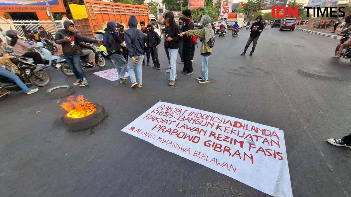 Mahasiswa di Makassar Demo Desak Evaluasi MBG dan Kopdes