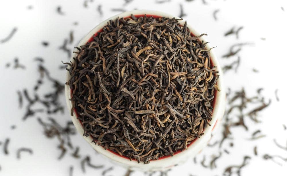 ilustrasi daun teh hojicha
