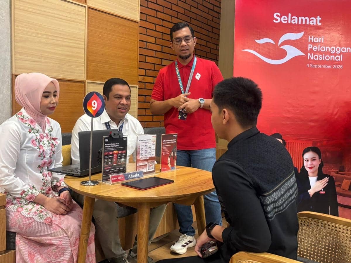 Harpelnas 2026, Manajemen Telkomssl Layani Pelanggan di Grapari