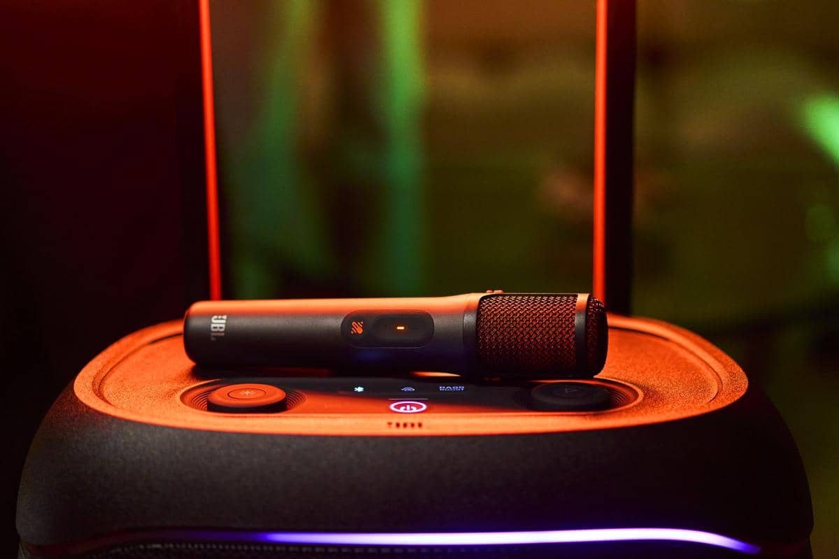 JBL Bawa EasySing Mics Terbaru ke Indonesia!
