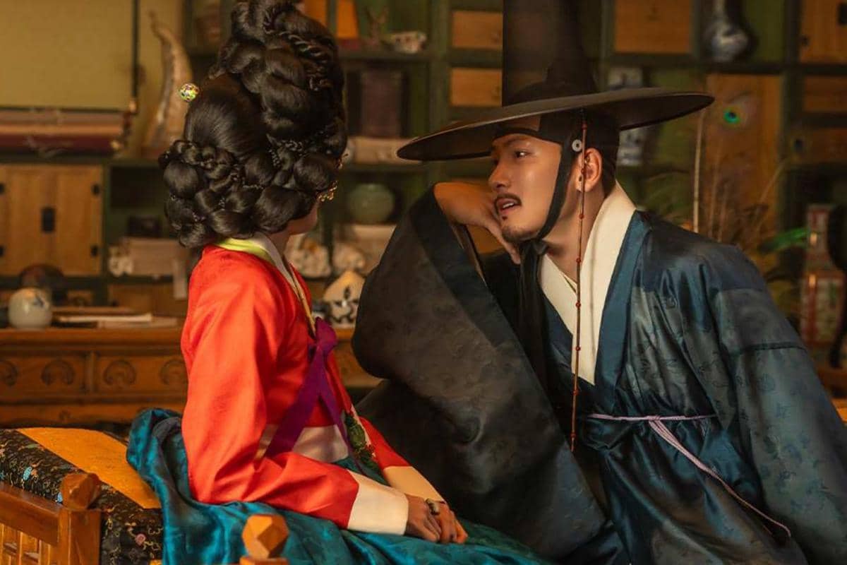 Still cut The Scandal