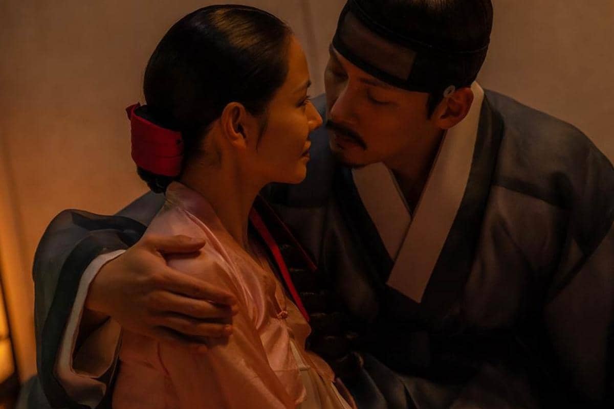Still cut The Scandal
