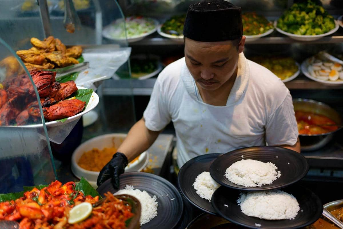 10 Makanan yang Rentan Menyebabkan Keracunan, Ada Nasi