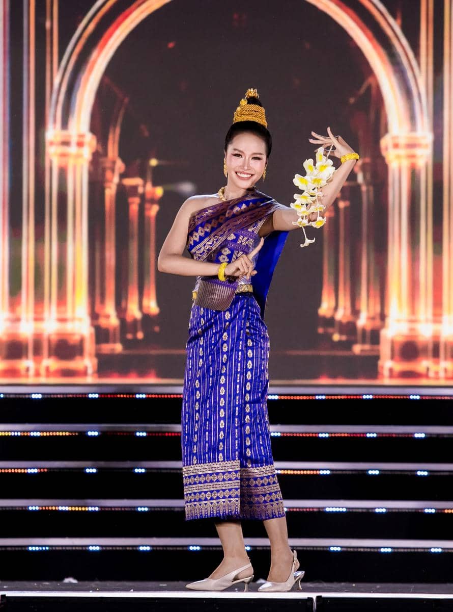 Miss Laos di Dances of The World Miss World 2026