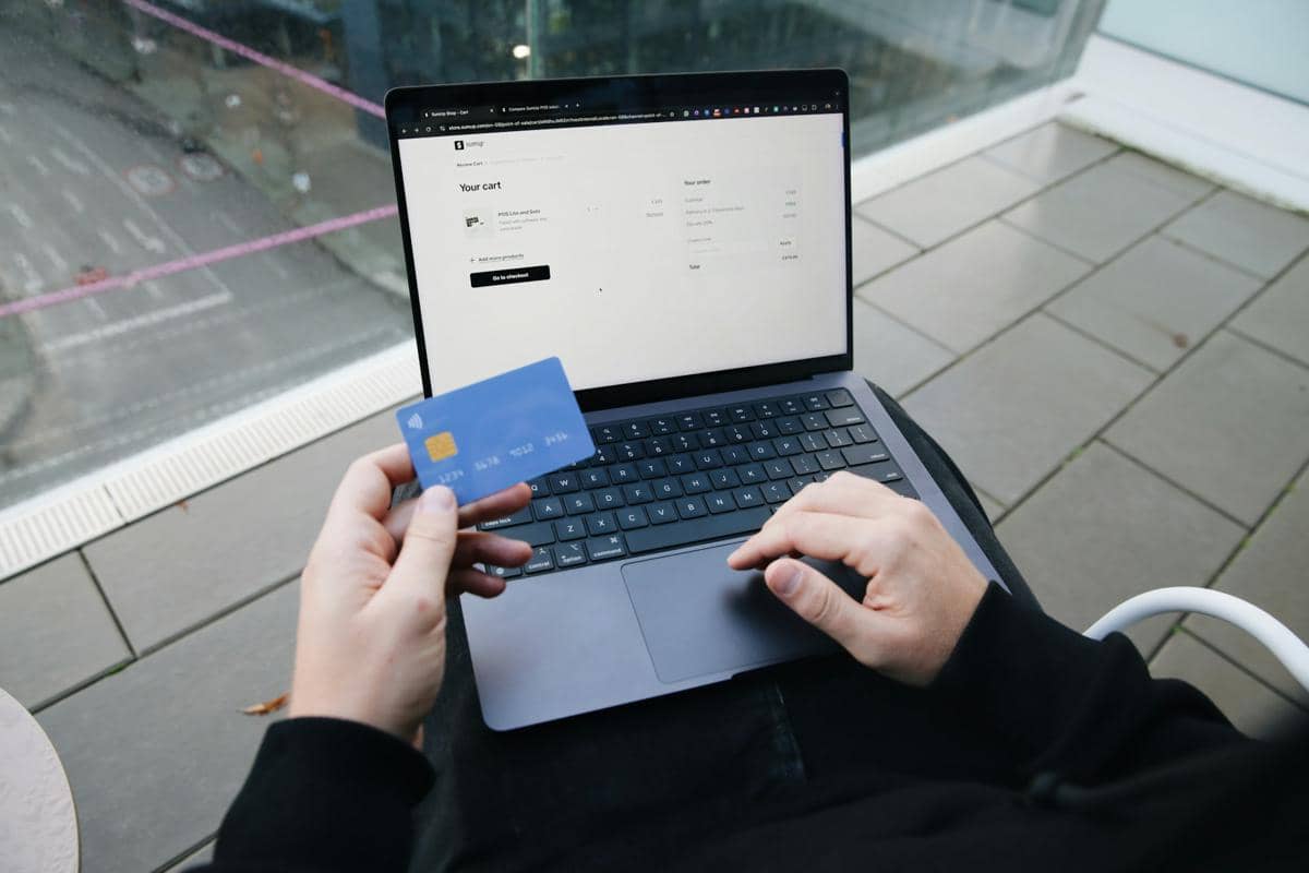 ilustrasi jualan online