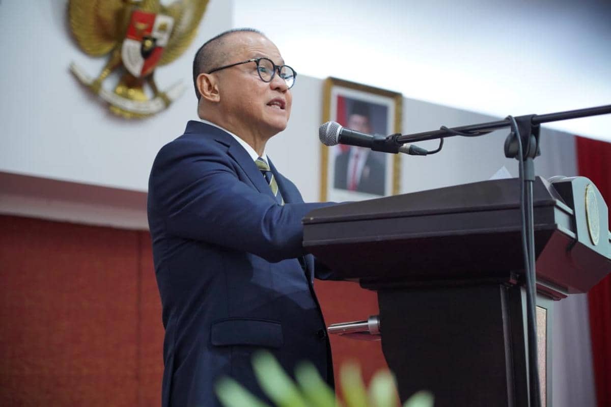 Menteri P2MI Sebut Negara Harus Hadir Langsung Tangani PMI