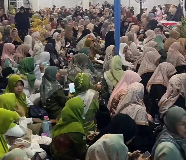 Ivan Gunawan bikin acara Maulid Nabi di Masjid Durrotul Quran