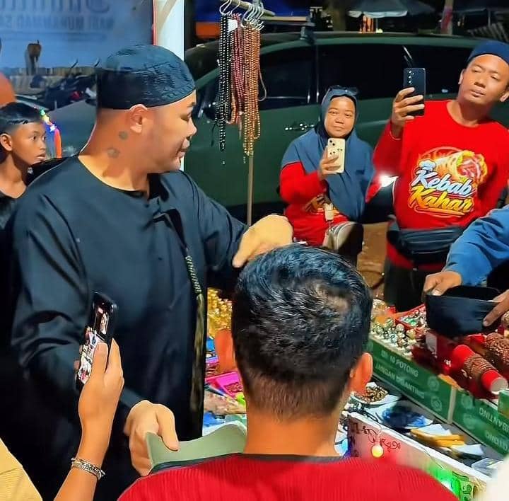 Ivan Gunawan bikin acara Maulid Nabi di Masjid Durrotul Quran