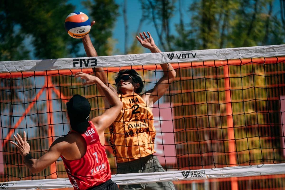 Tim voli pantai Indonesia bertanding di babak perempat final AVC Beach Continental 2026 sebelum tersingkir.