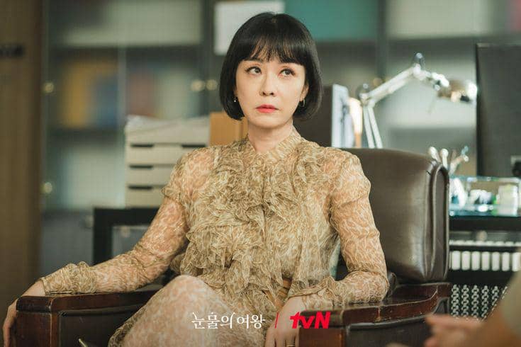 Aktris Kim Jung Nan tampil dalam salah satu adegan drama Korea Queen of Tears produksi stasiun televisi tvN.