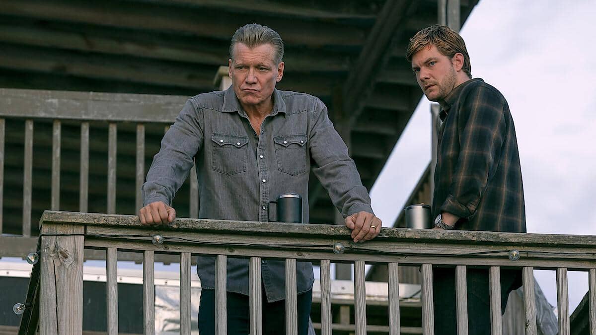 Potongan adegan serial The Waterfront dalam materi promosi produksi Netflix yang dirilis untuk penayangan.