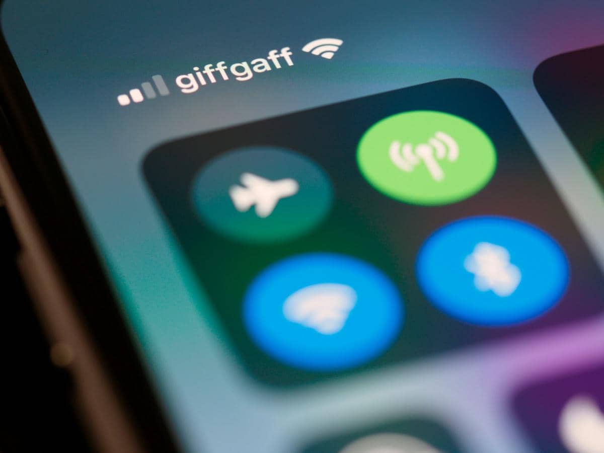 ilustrasi mengaktifkan Bluetooth
