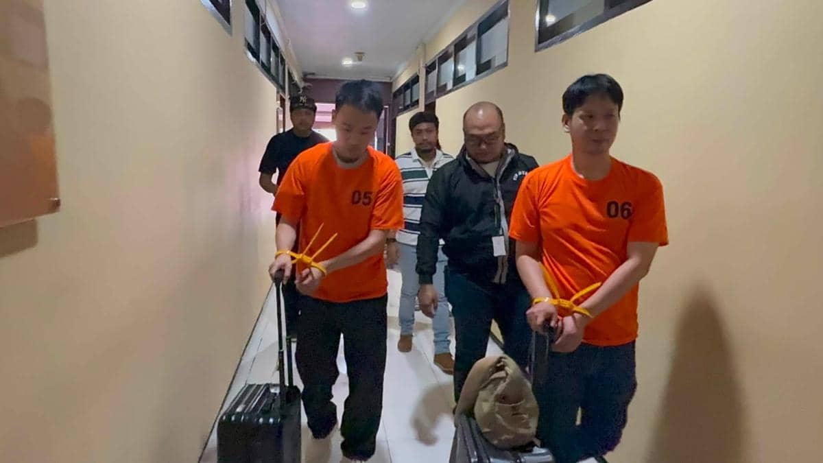 Polda Sulawesi Utara Gagalkan Penyelundupan 16 Kg Emas ke Hong Kong