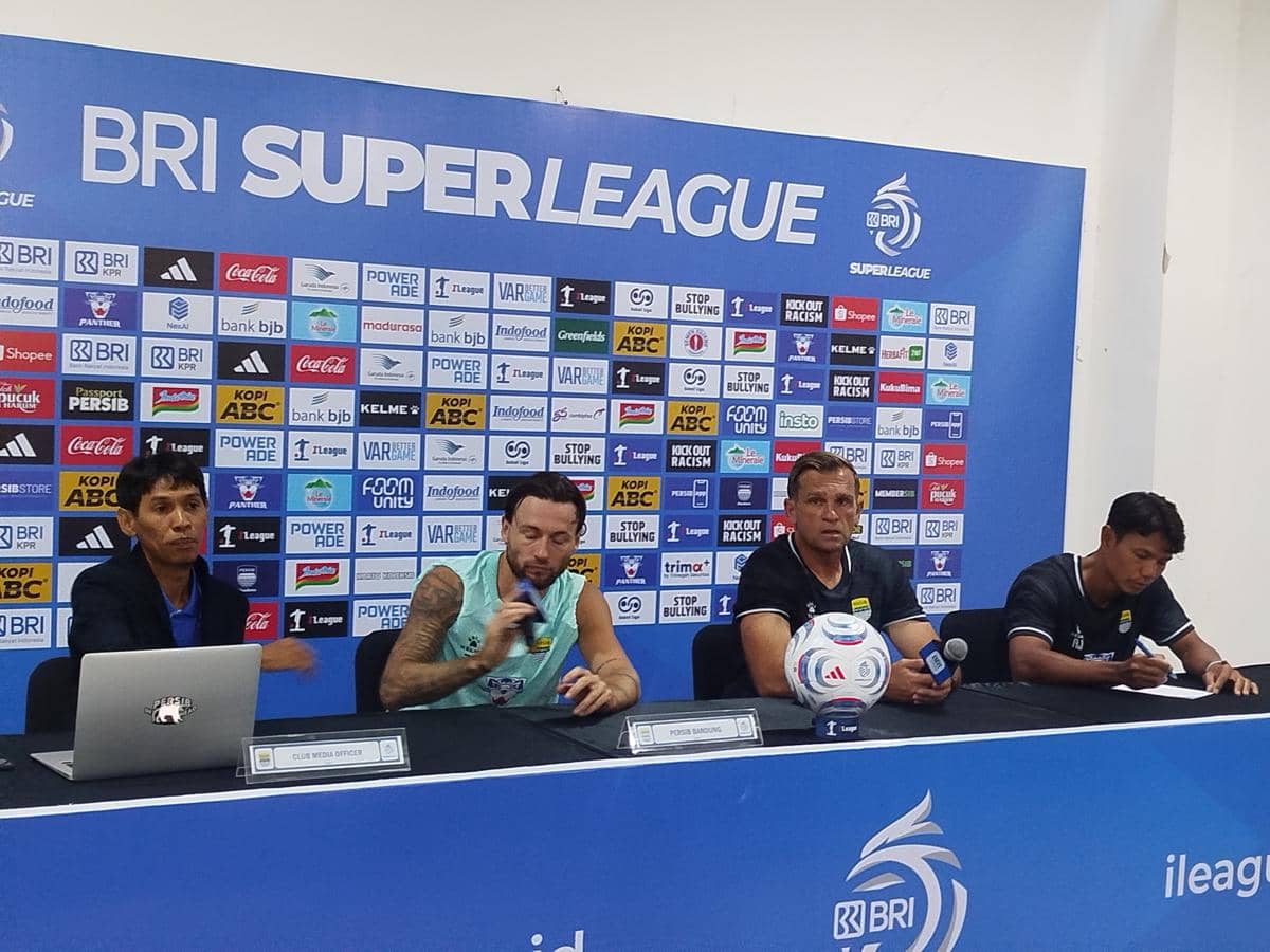 Laga Awal Hadapi PSM di GBLA, Persib Pastikan Tiga Pemain Absen