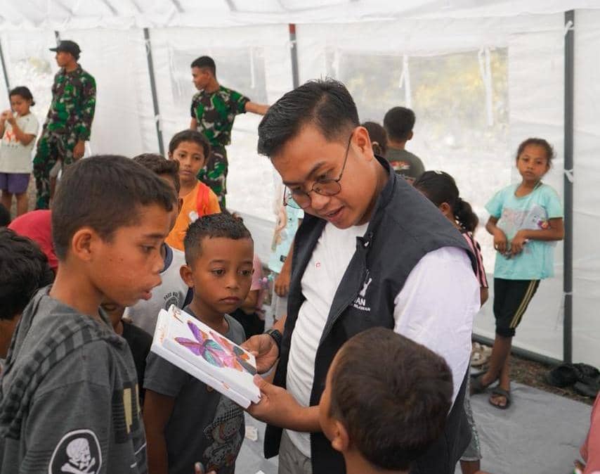 Sejumlah paket bantuan dari insan Inalum disalurkan bagi warga terdampak gempa di Flores, Nusa Tenggara Timur.