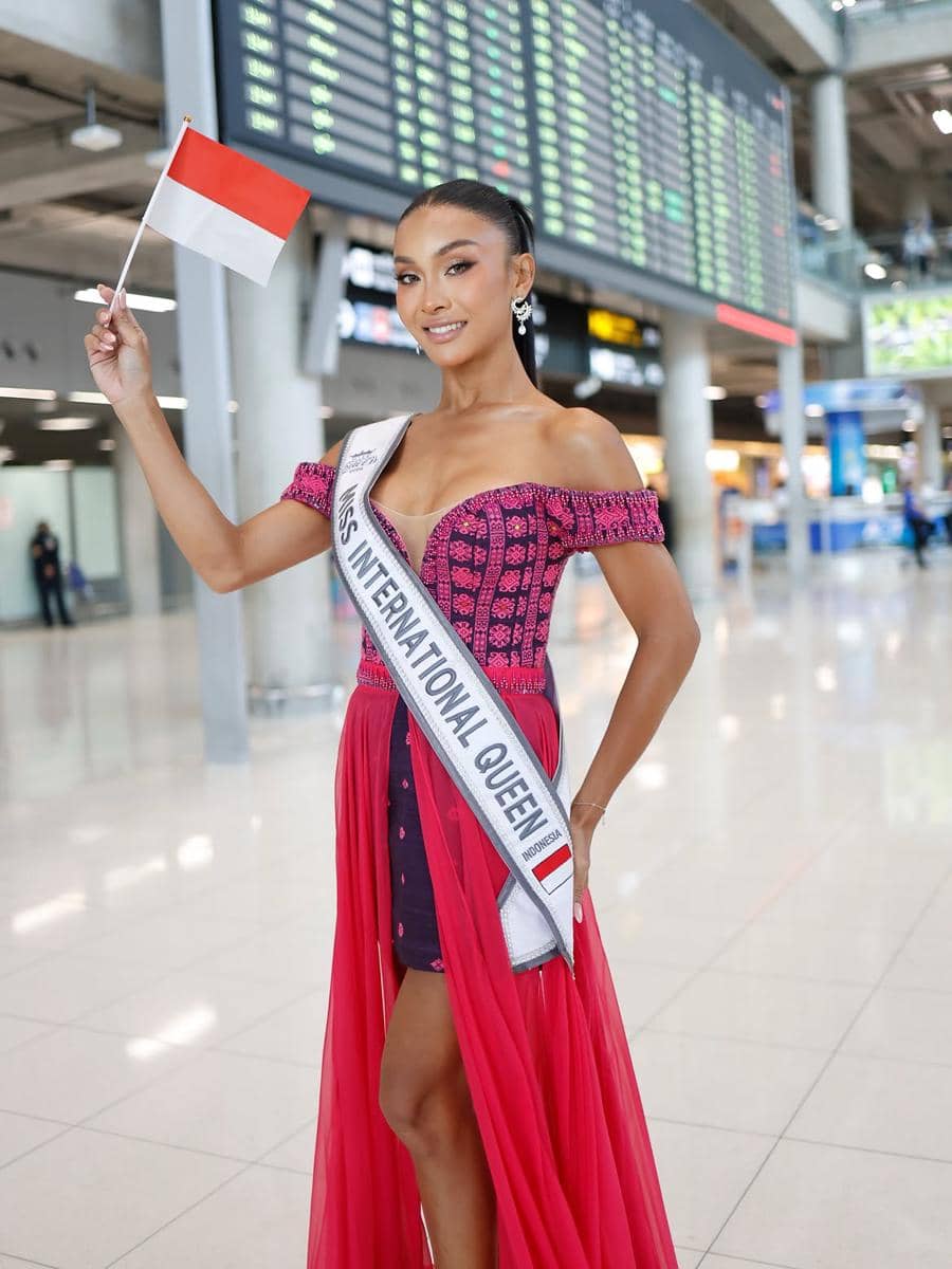Potret Arrival Finalis Miss International Queen 2026
