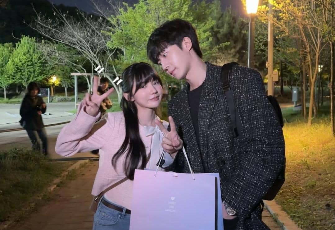 Lee Eun Saem dan Moo Jin Sung di drama A Bona Fide Killer
