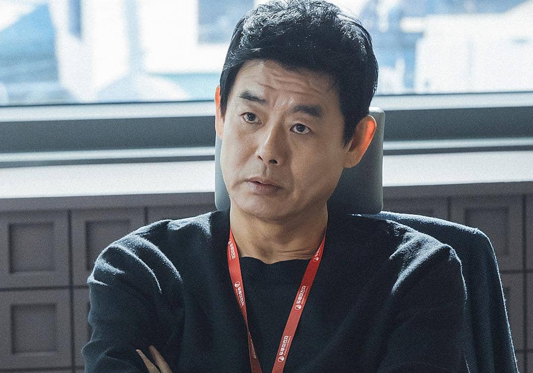 Sung Dong Il di drama A Bona Fide Killer