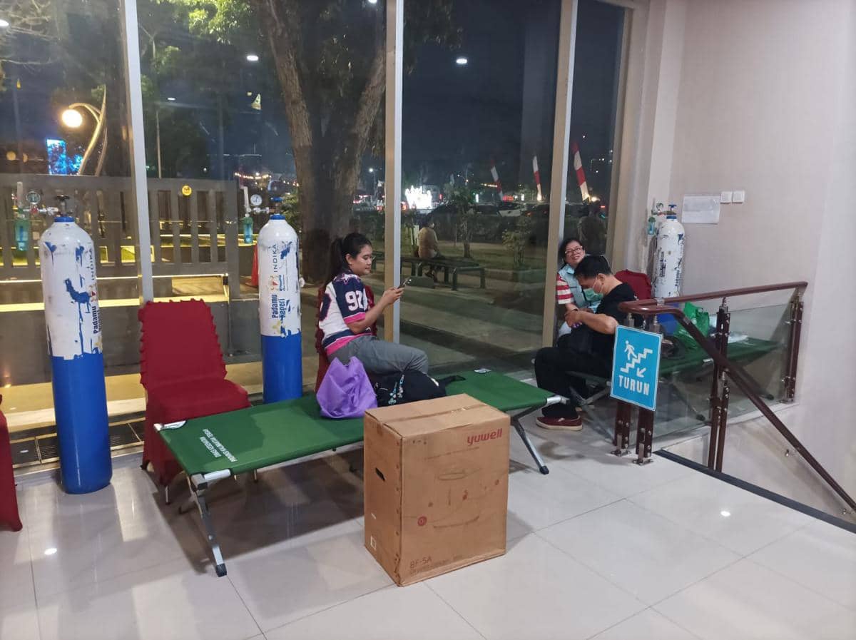 Masker dibagikan kepada masyarakat oleh Pemprov Kalteng dalam layanan Rumah Oksigen di Kalimantan Tengah.