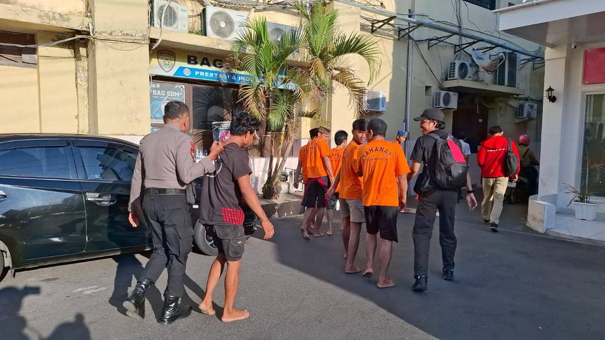 Dalam sebulan terakhir, Polrestabes Makassar bersama jajaran Polsek membongkar puluhan kasus kejahatan jalanan yang meresahkan warga Kota Ma