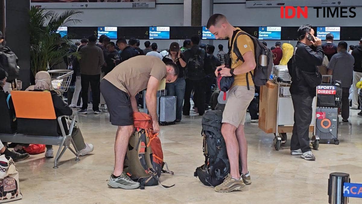 Bandara Halim Perdanakusuma Ditutup sampai 18.00 WIB Imbas Abu Vulkanik Anak Krakatau