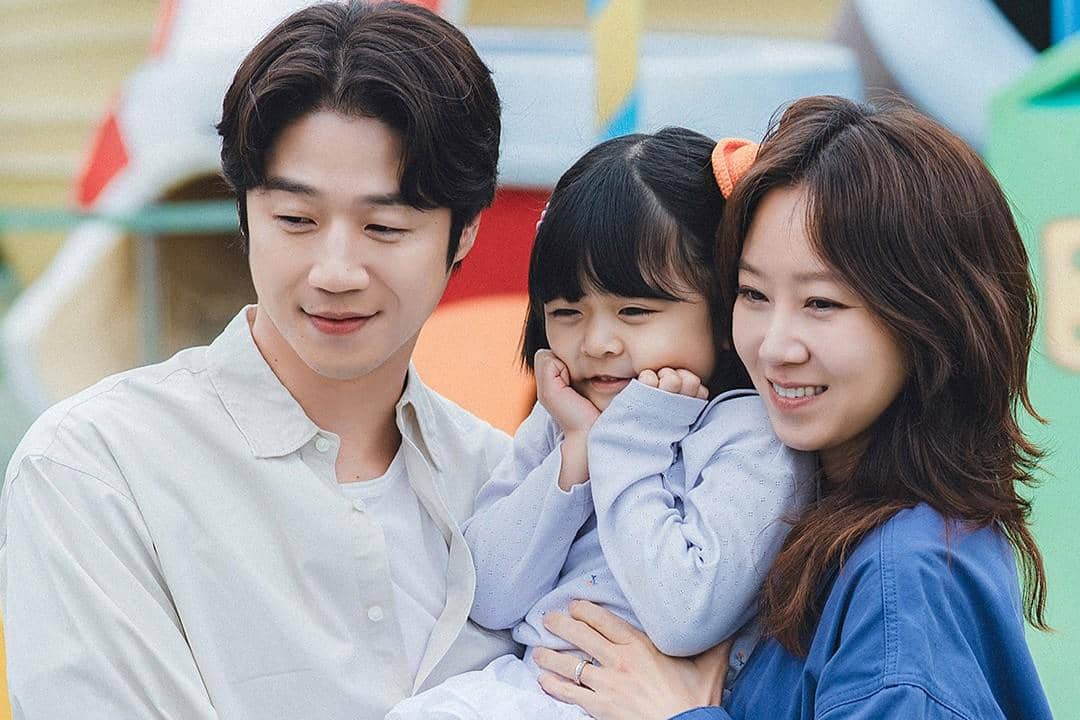 Potongan adegan drama Korea A Bona Fide Killer dari MBC memperlihatkan suasana cerita yang menegangkan.