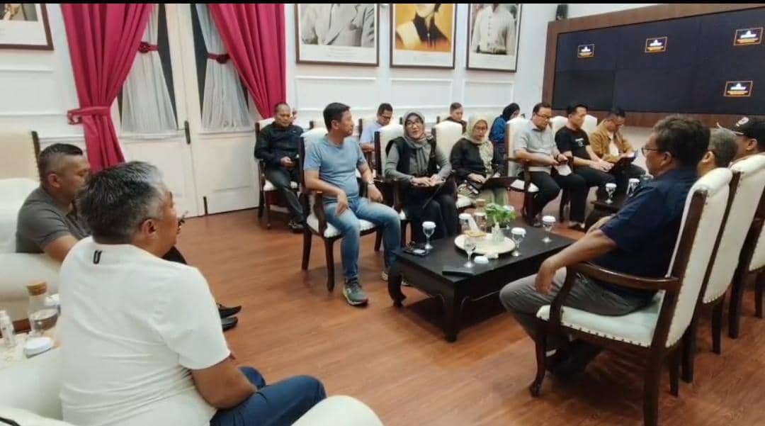 Sejumlah pejabat mengikuti rapat Pemkot Bogor untuk persiapan PPJ tingkat TK hingga SMP, Minggu 6 September 2026.