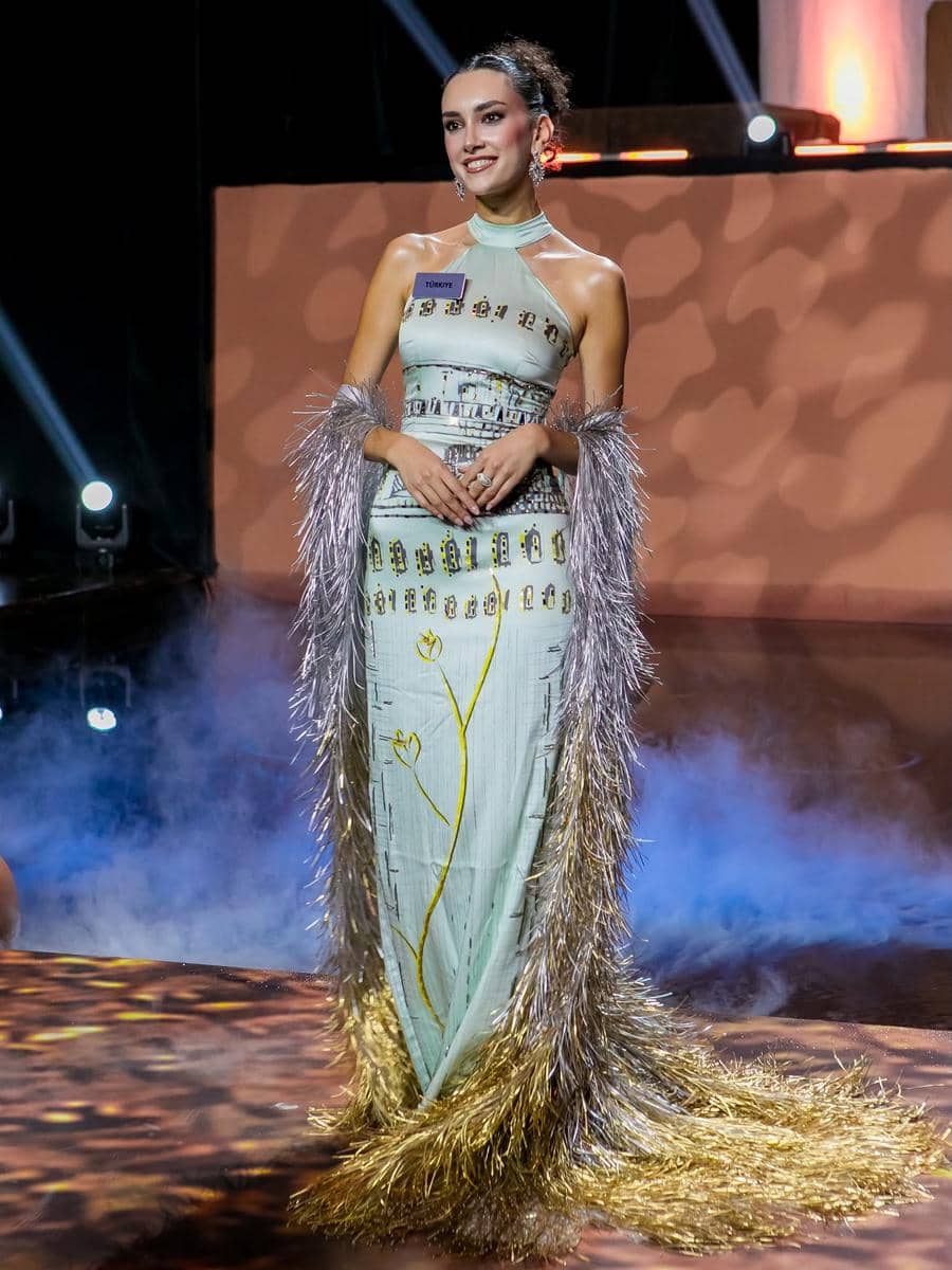 Potret Finalis Asia di World Fashion Designer