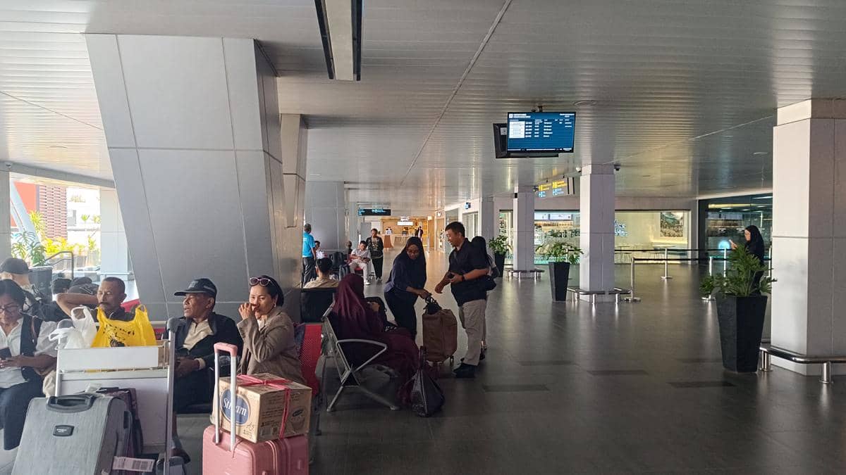 1.300 Penumpang Batal Berangkat dari Bandara Husein Bandung