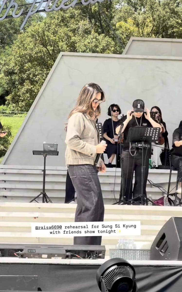 momen Raisa tampil dalam konser Sung Si Kyung with Friends