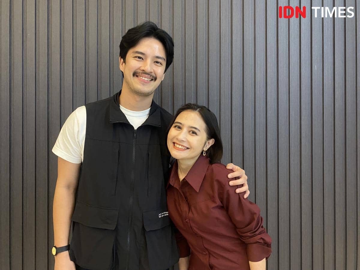 Morgan Oey dan Prilly Latuconsina berpose bersama di kantor IDN, Jakarta, pada Jumat, 4 September 2026.