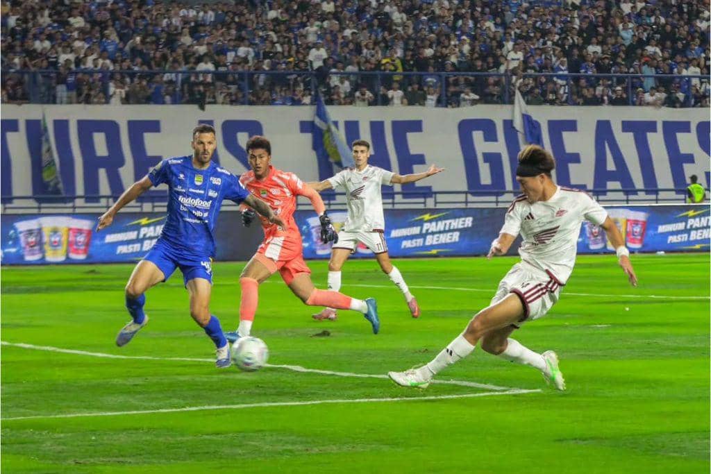Sempat Unggul, PSM Justru Takluk 1-3 di Markas Persib