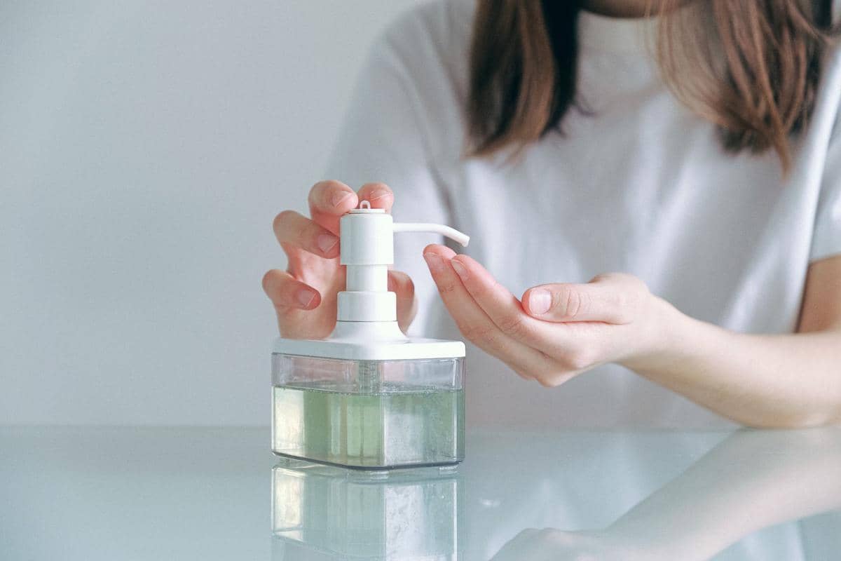 ilustrasi hand sanitizer