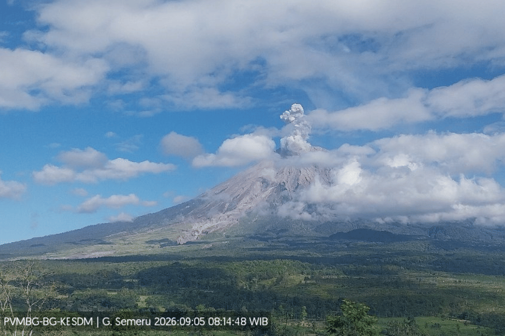 Semeru Level Siaga, 21 Letusan Terekam dalam 6 Jam