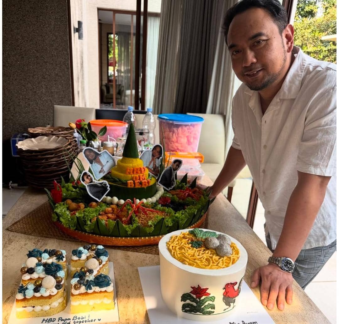 Bebi Romeo ultah ke-52