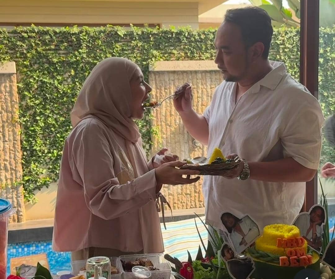 Bebi Romeo ultah ke-52