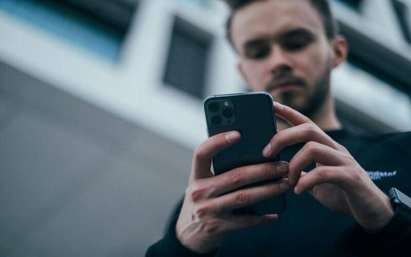 Cara Cek Kualitas Udara via Aplikasi HP dan Google Maps