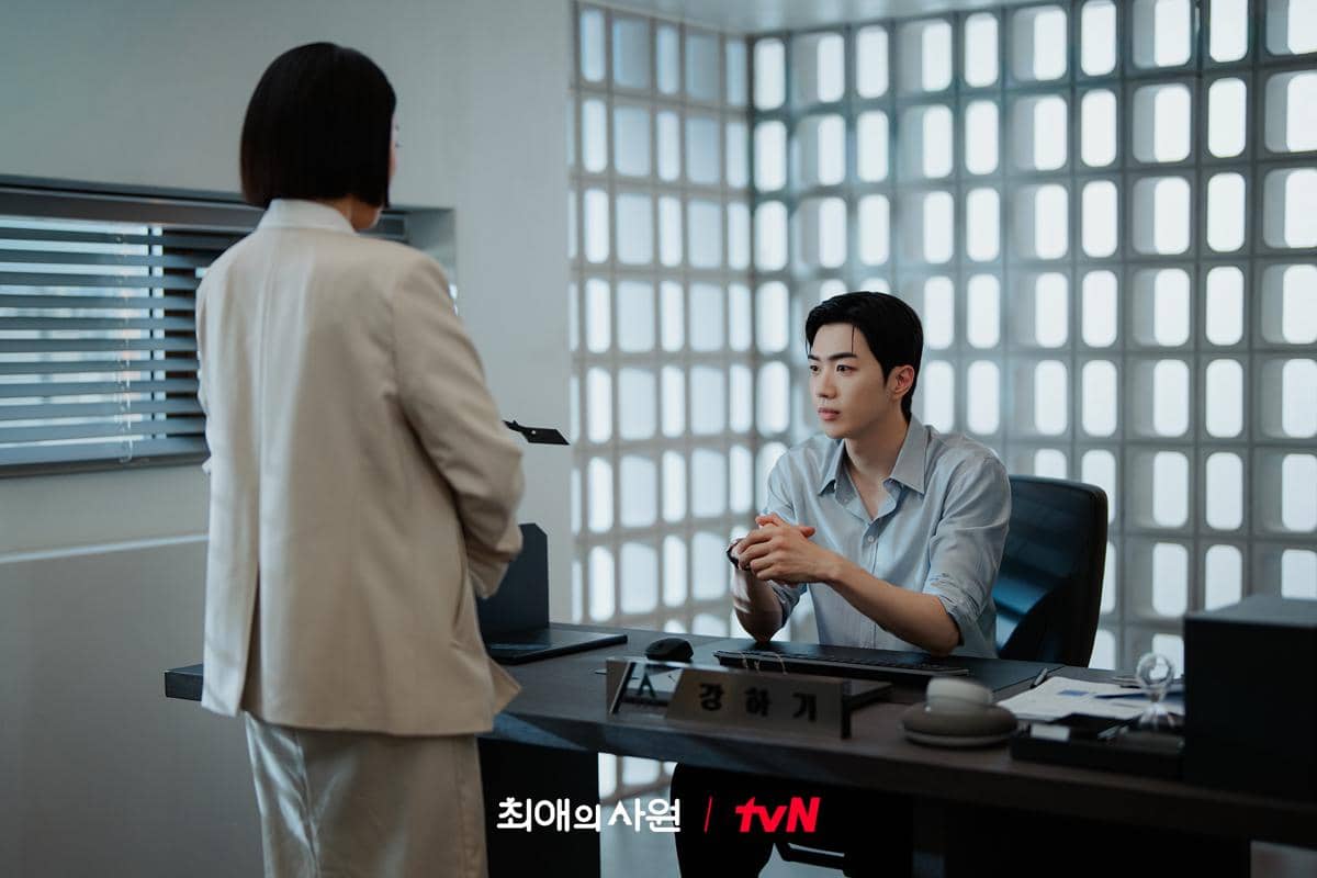 5 Teori yang Terbukti Benar di Ending My Bias, My Boss