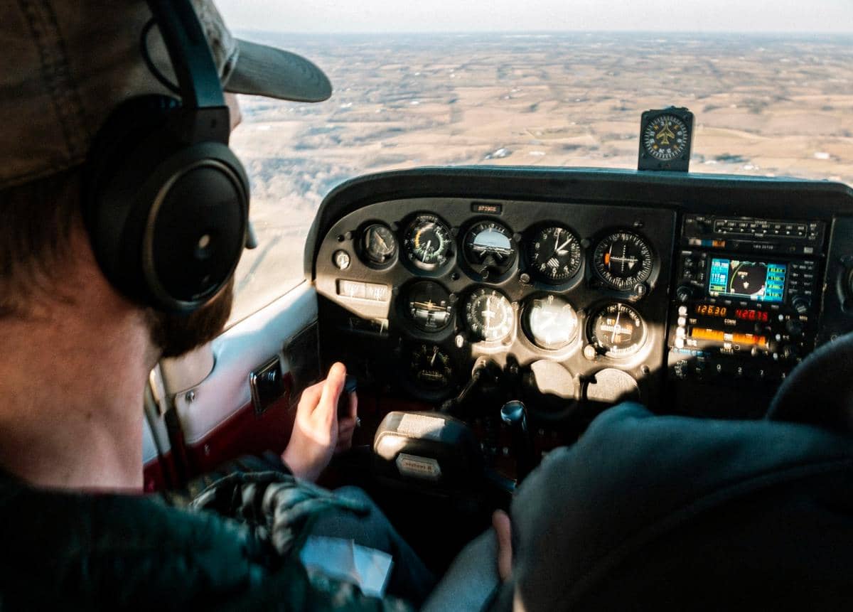 ilustrasi pilot