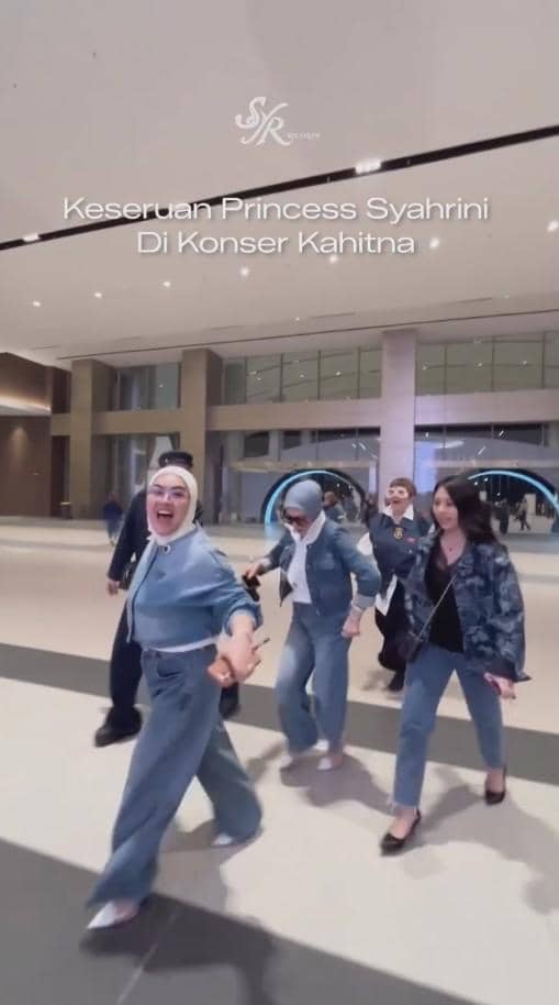 Syahrini Nonton Konser Kahitna 40 Tahun (instagram.com/syr.records)