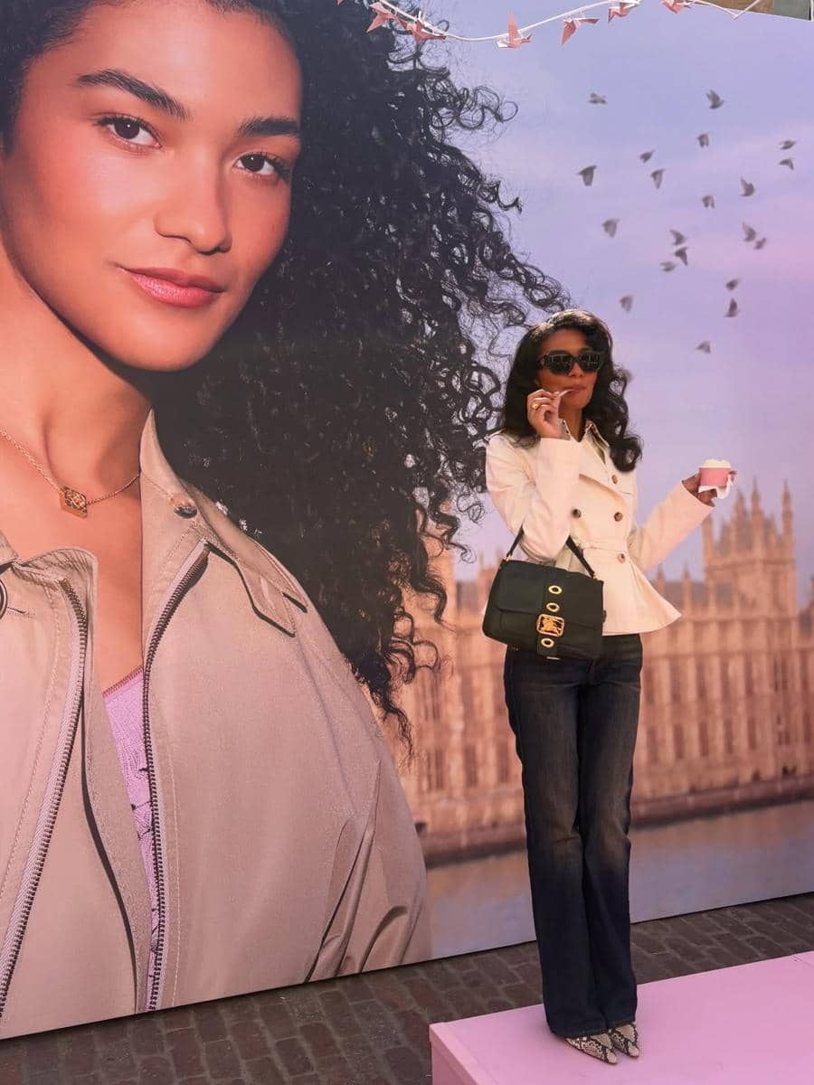 inspirasi gaya casual chic dari Olivia Dean 